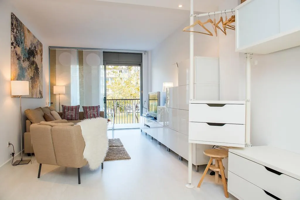 Opening Doors Pueblonuevo Apartment Barcelona Spain